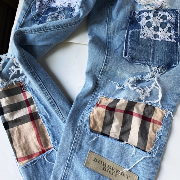 Brooklyn customized jeans with Burberry details size 7 or 9. - Picture 3 of 6